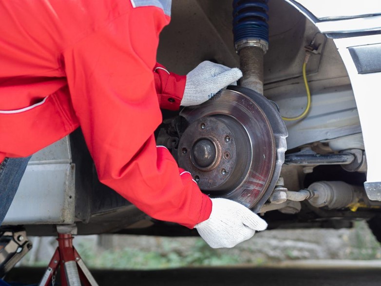 signs to check for brakes