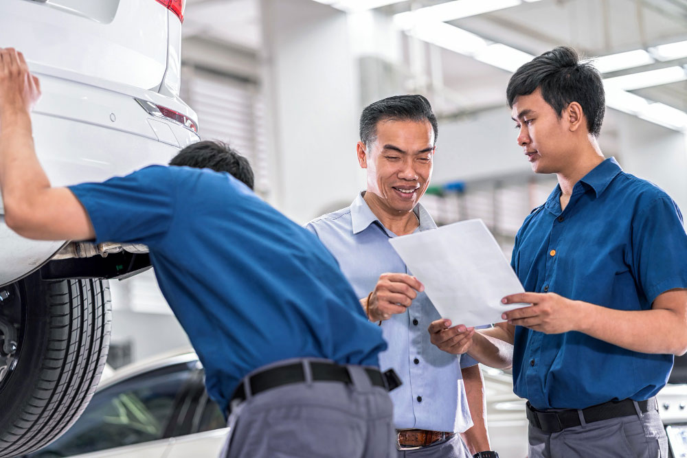 Experienced BMW service personnel and technicians